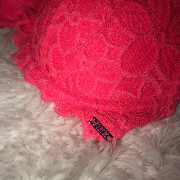 Victoria Secret Pink Floral Lace Hot Pushup Bra - Picture 2 of 5